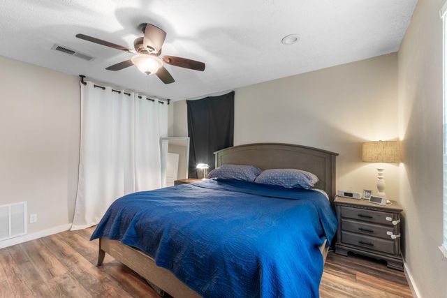 4705 Manchaca RD, Austin, TX 78745