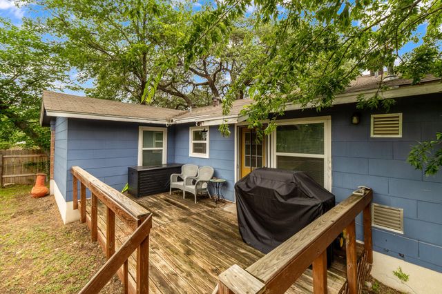 4705 Manchaca RD, Austin, TX 78745