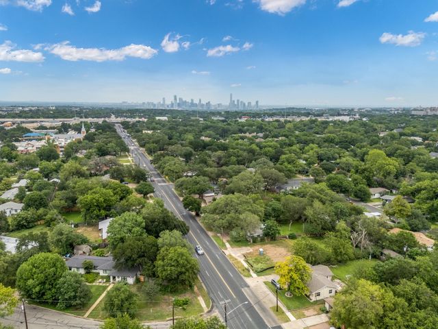 4705 Manchaca RD, Austin, TX 78745