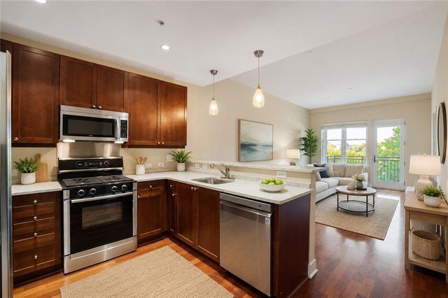 201 W Ponce De Leon Avenue 515, Decatur, GA 30030