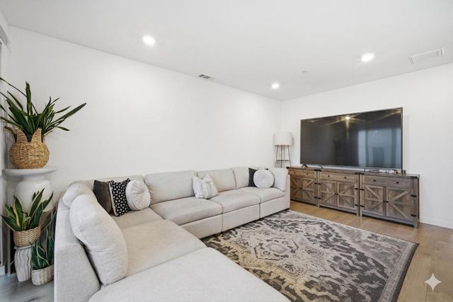 493 Cambridge Street, San Francisco, CA 94134