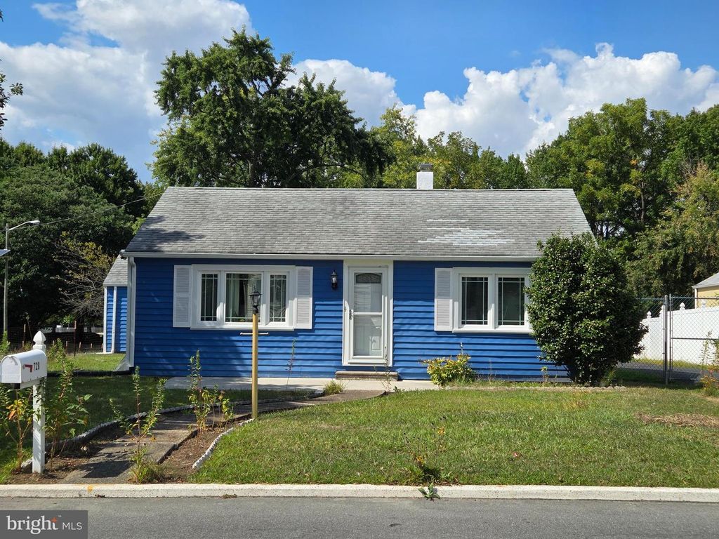 728 LONGWOOD AVE, Cherry Hill, NJ 08002