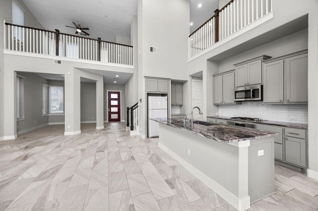13207 Terania Cliff Trace, Houston, TX 77059