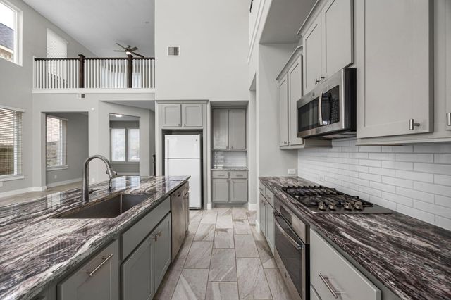 13207 Terania Cliff Trace, Houston, TX 77059