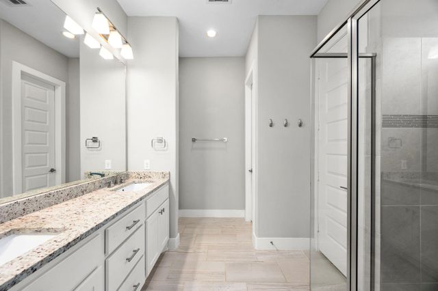 13207 Terania Cliff Trace, Houston, TX 77059