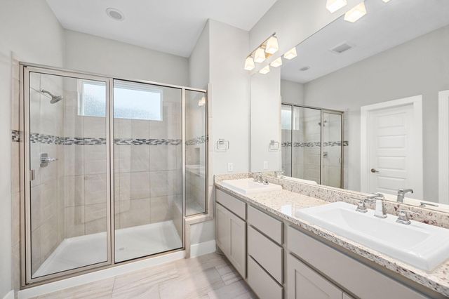 13207 Terania Cliff Trace, Houston, TX 77059