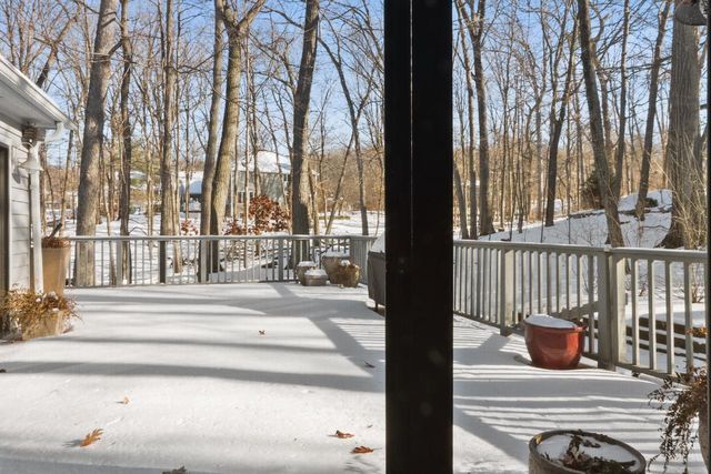 56 Rolling Green DRIVE, Fontana, WI 53125