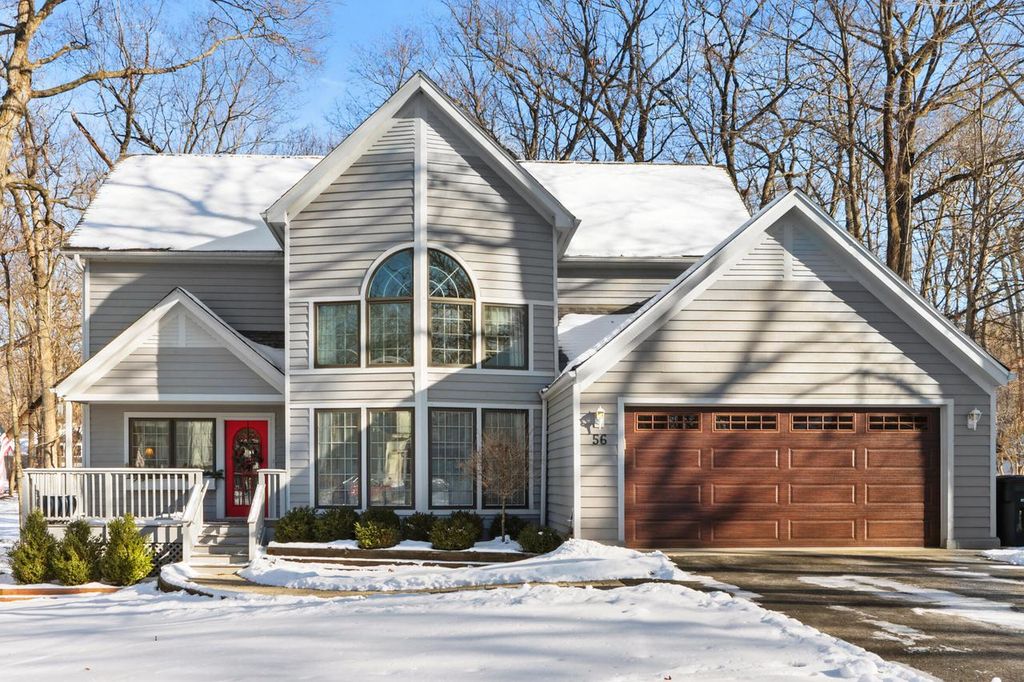 56 Rolling Green DRIVE, Fontana, WI 53125