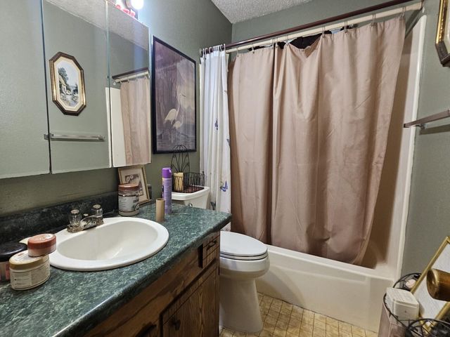 7002 Sandswept Lane, Houston, TX 77086