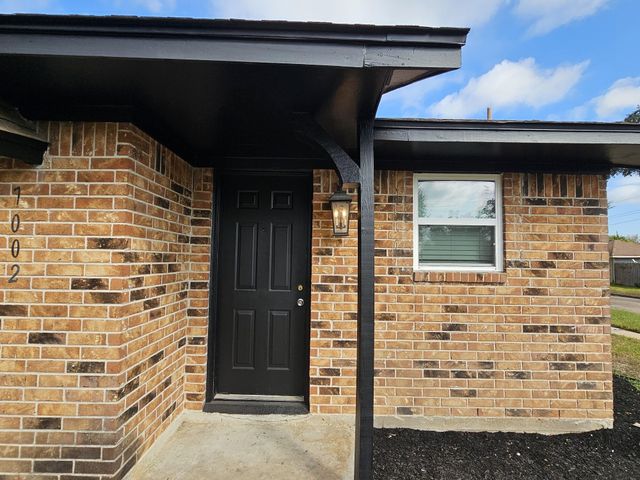 7002 Sandswept Lane, Houston, TX 77086