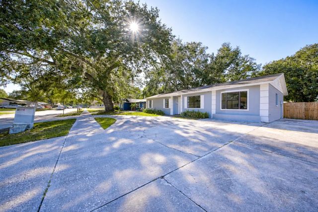 720 SWISS DRIVE, Lakeland, FL 33810