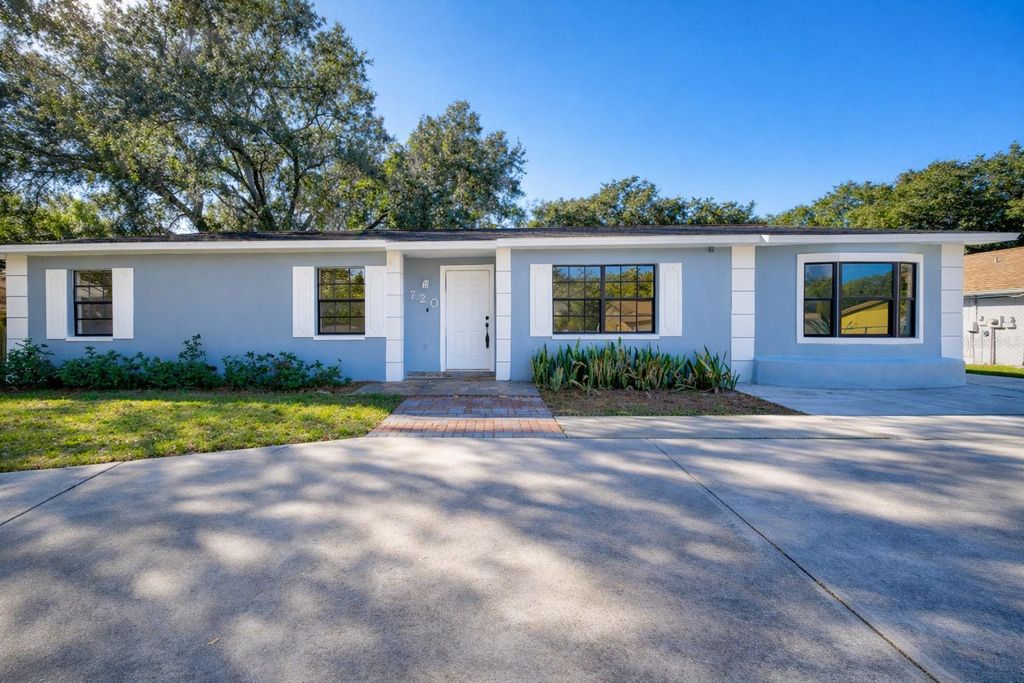 720 SWISS DRIVE, Lakeland, FL 33810