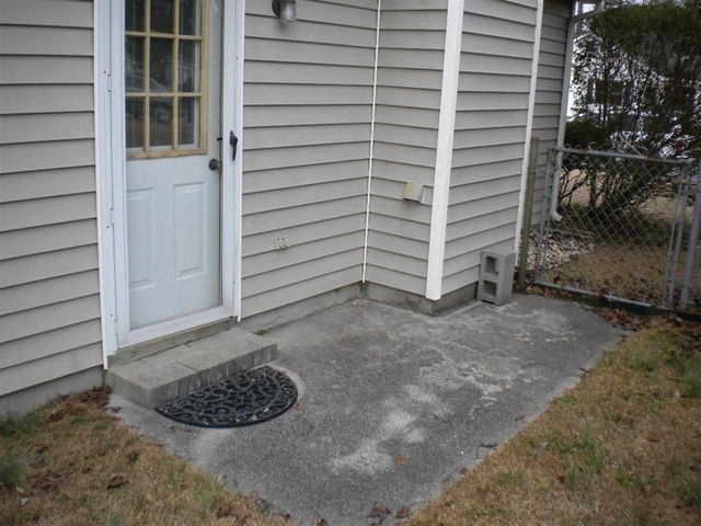 813 S Dogwood Lane, Swansboro, NC 28584