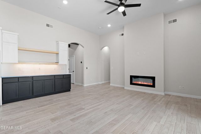 13901 Summer Hail Avenue, El Paso, TX 79928