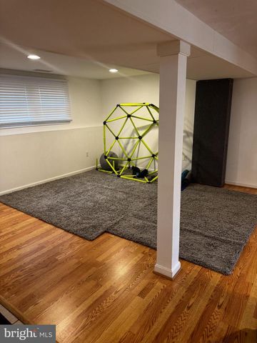 2133 HALLMARK DR, Gambrills, MD 21054