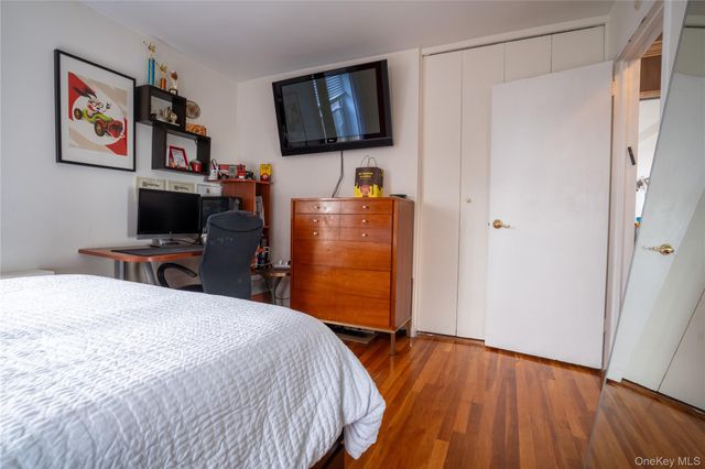 211-10 18th Avenue 6E, Bayside, NY 11360
