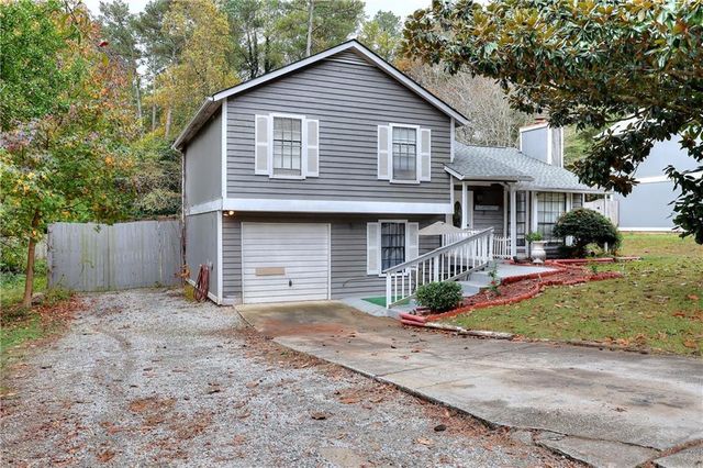 2573 Mistletoe Lane, Snellville, GA 30039