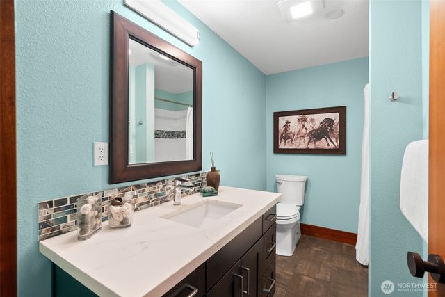 27495 Parcells Road NE, Kingston, WA 98346