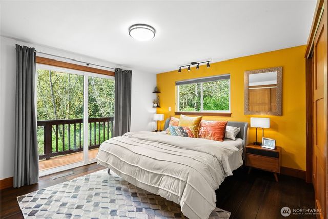 27495 Parcells Road NE, Kingston, WA 98346