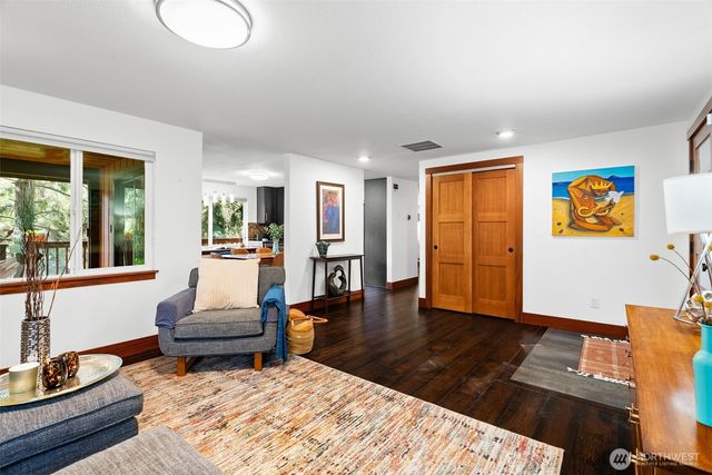 27495 Parcells Road NE, Kingston, WA 98346