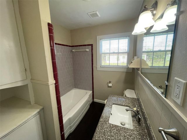 2904 Fannin Street, La Marque, TX 77568