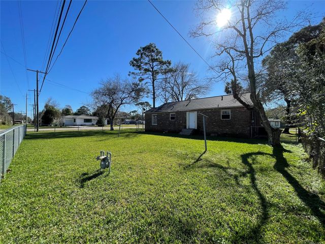 2904 Fannin Street, La Marque, TX 77568