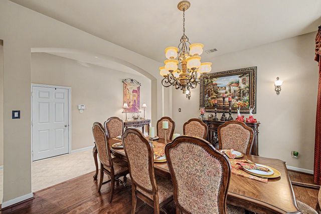 1015 Vaulted Oak Street, Houston, TX 77008