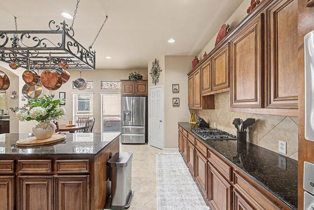 1015 Vaulted Oak Street, Houston, TX 77008