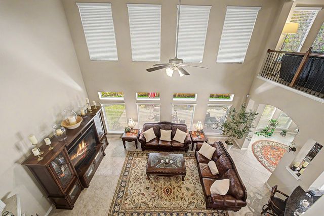 1015 Vaulted Oak Street, Houston, TX 77008