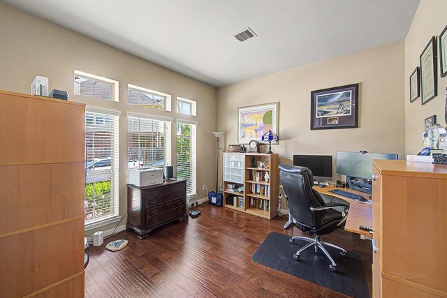 1015 Vaulted Oak Street, Houston, TX 77008
