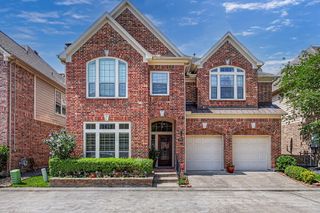 1015 Vaulted Oak Street, Houston, TX 77008