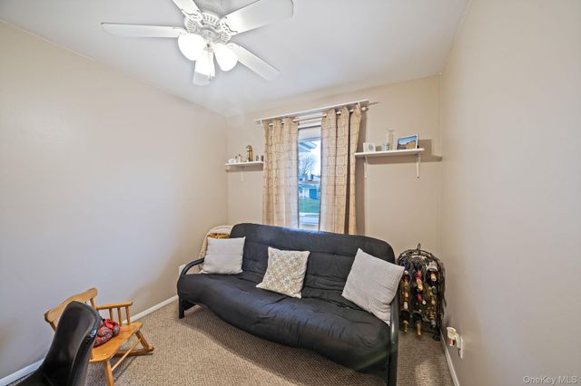 27 Spencer Way, Kings Park, NY 11754