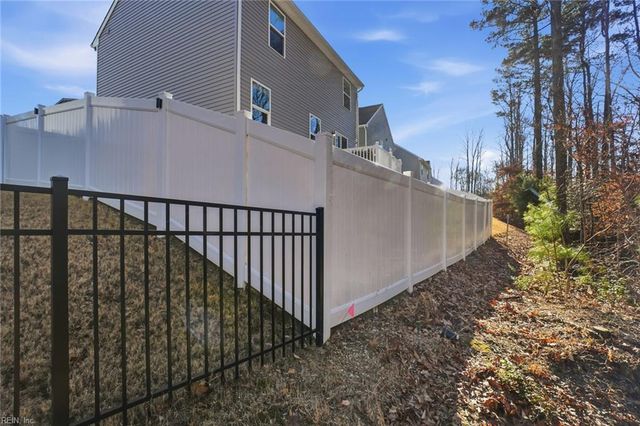 303 Lorraine DR, Williamsburg, VA 23185