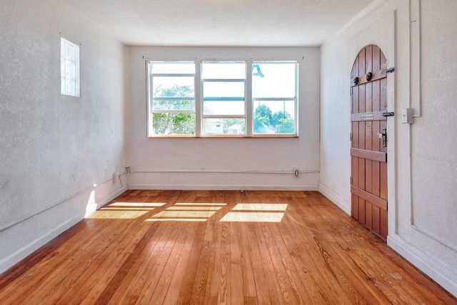 521 N Dixie Highway, Lake Worth Beach, FL 33460