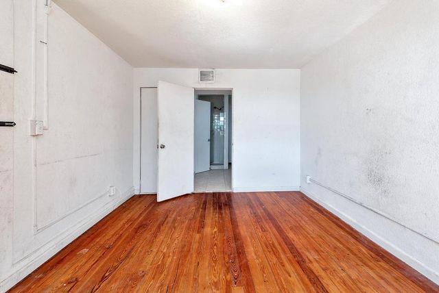 521 N Dixie Highway, Lake Worth Beach, FL 33460