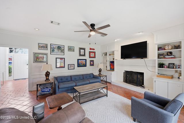 1036 Newland Street, Jackson, MS 39211