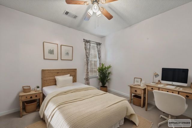 245 OAKSEDGE DR, Oakland, TN 38060