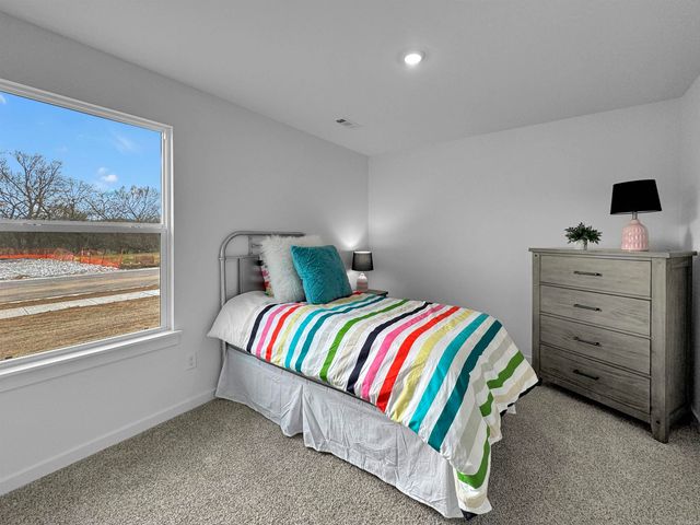 704 Riley Lane, Maumelle, AR 72113