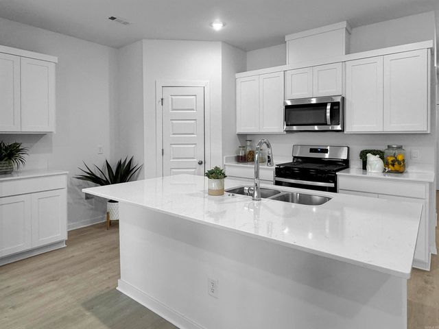 704 Riley Lane, Maumelle, AR 72113