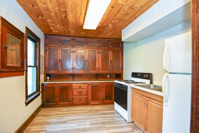 1637 N BENNETT STREET, Appleton, WI 54914