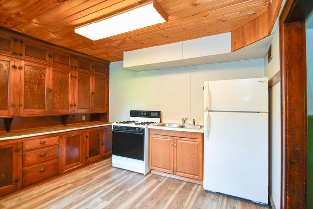 1637 N BENNETT STREET, Appleton, WI 54914