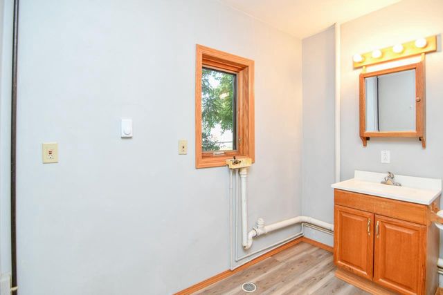 1637 N BENNETT STREET, Appleton, WI 54914
