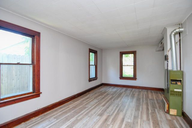 1637 N BENNETT STREET, Appleton, WI 54914