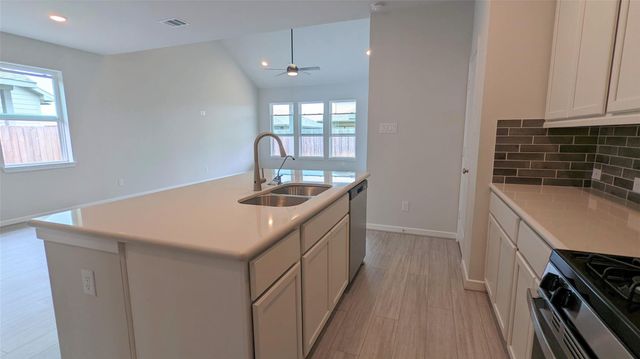 18606 Albany Bay Lane, Richmond, TX 77407