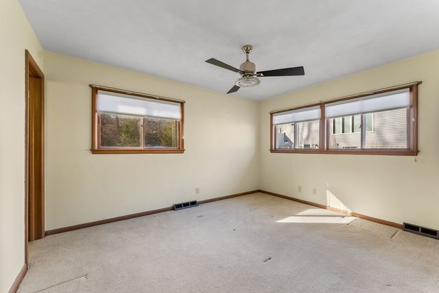 1039 33rd Court, Moline, IL 61265