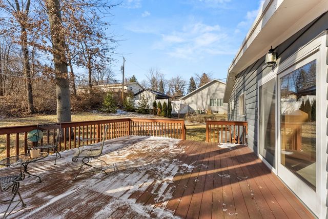 1039 33rd Court, Moline, IL 61265