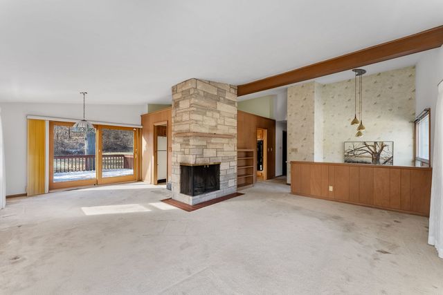 1039 33rd Court, Moline, IL 61265