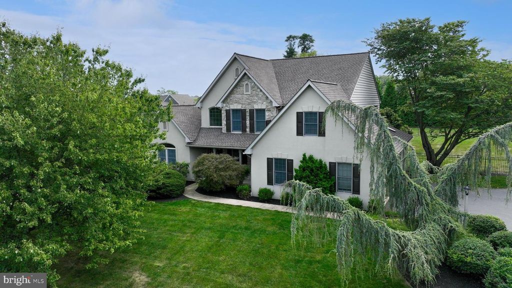 502 COUNTRY MEADOWS DR, Lancaster, PA 17602