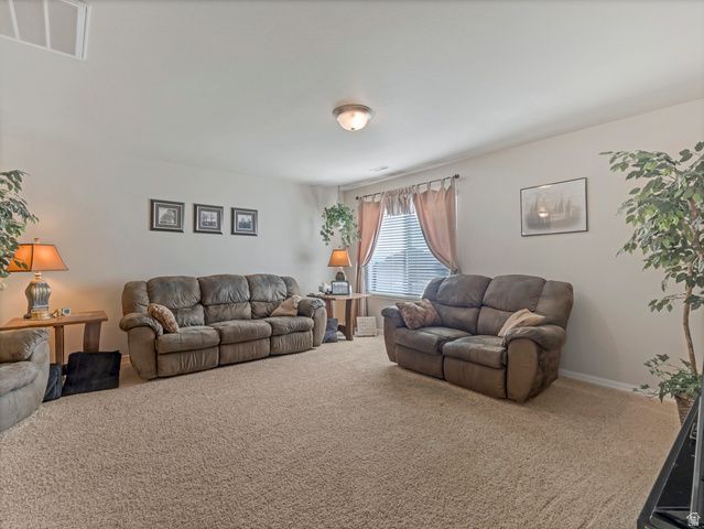 6863 W BREEANNE PL, Herriman, UT 84096