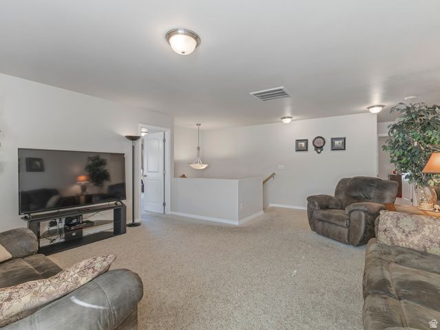 6863 W BREEANNE PL, Herriman, UT 84096